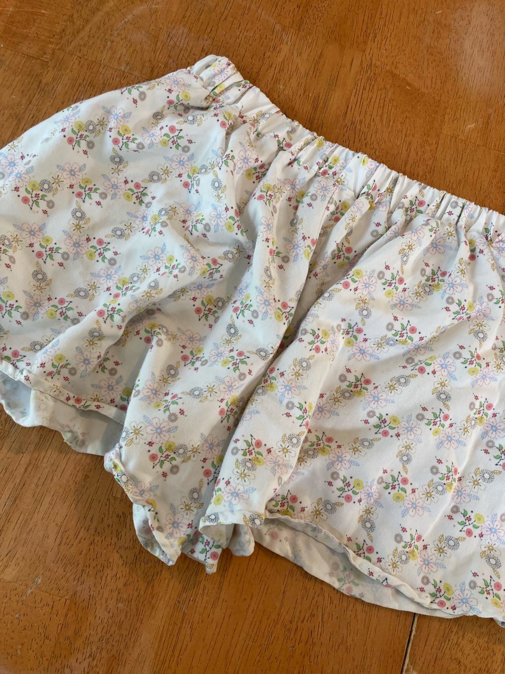 Matilda Jane (Hello Lovely) Flouncy Floral Shorts - Size 6 - Picture 7 of 9